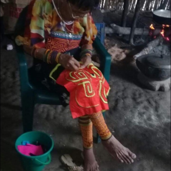 Artsan Authentic Kuna Molas - Handmade   -8.5-9 - Picture 13 of 13